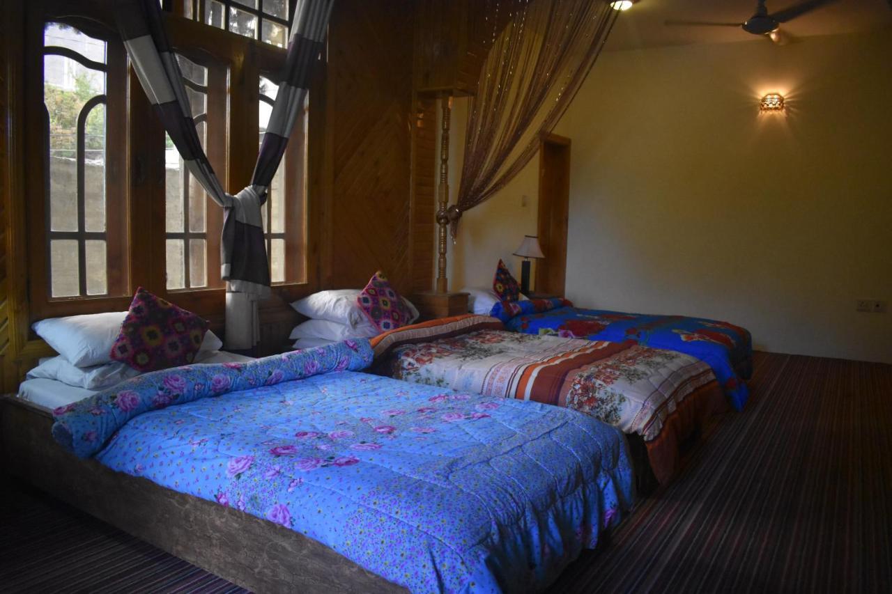 Cozy Lodge Gilgit Bagian luar foto